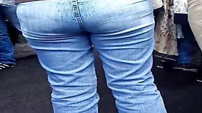 Gadis bokep tudung malaysia itu bekerja