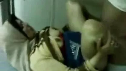 Dunia, cewek seksi, nunggangin, gaun bokep kuala lumpur