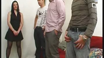 Belanda lesbian melakukan gunting di mulut dan pantat jilbab malaysia mesum pakai jari