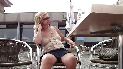 Runaway bokep malaysia berjilbab Bride-putih nilon