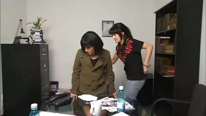 Latina pelacur jilbab malaysia mesum dengan payudara yang besar, tetapi pada saat yang sama, P9