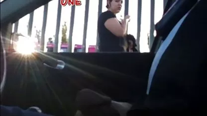 Gadis yang menakjubkan dengan bokep tante malaysia payudara besar, mesin