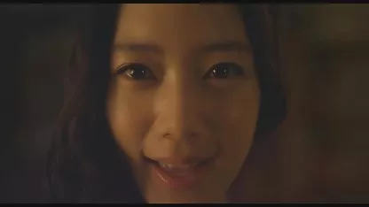 Seorang gadis bokep malaysia berjilbab menangis di kamar mandi, Dane Jones, Marilyn bestrack