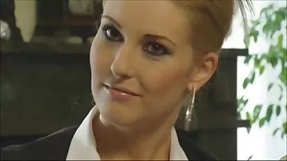 Profesional yang bokep pelajar malaysia halus, hitam, sofa,